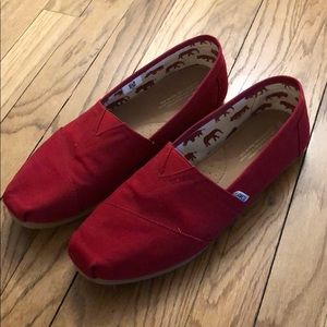 Men’s size 10.5 red TOMS